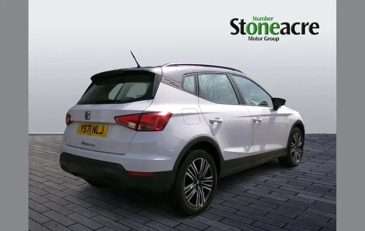 Used Seat Arona SE Technology 94 HP (69 kW) 2022 White SUV