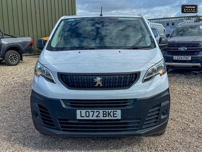Used Peugeot Expert Premium 2022 White Van