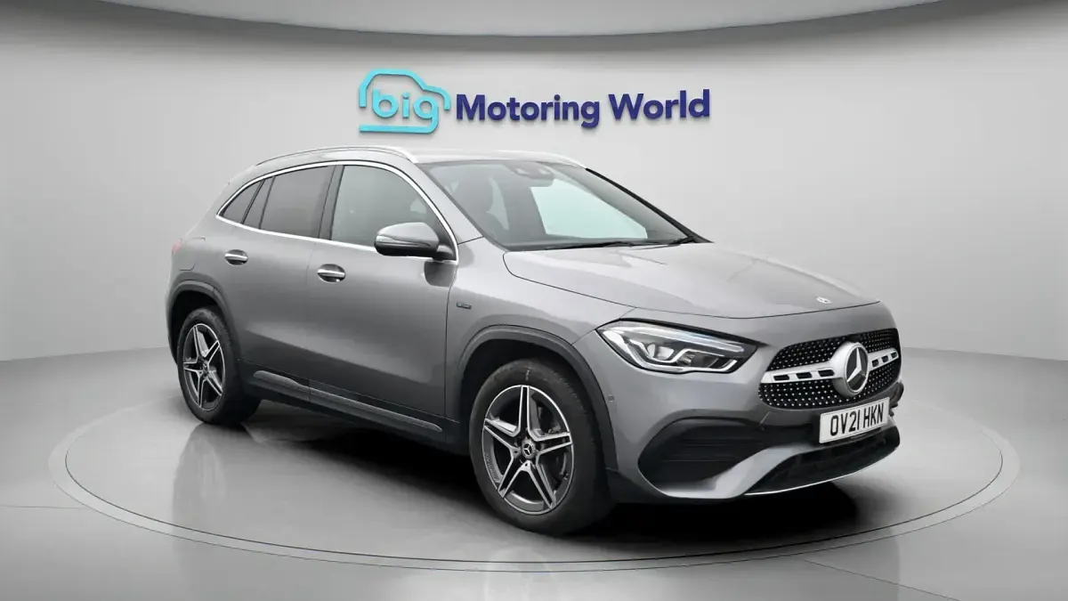 Usado Mercedes GLA250 Premium 259 HP (190 kW) 2021 SUV