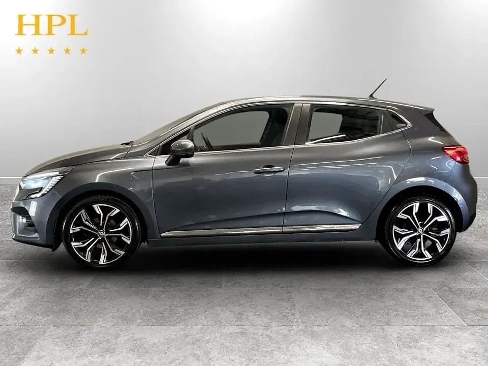 Used Renault Clio V Version S 90 HP (66 kW) 2021 Grey Hatchback