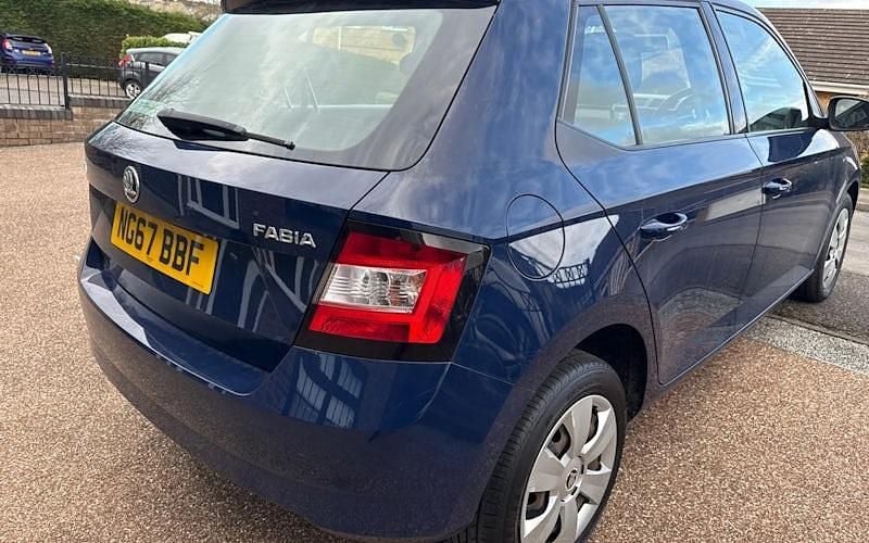 Used Skoda Fabia 75 HP (55 kW) 2018 Blue Hatchback
