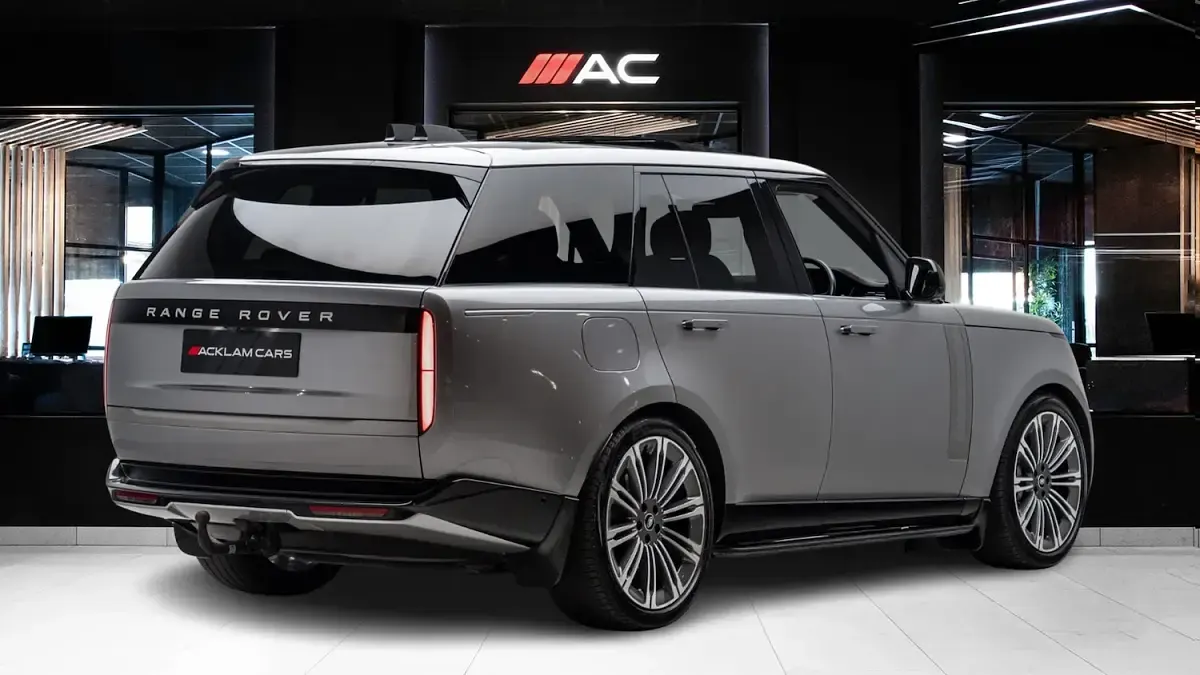 Used Land Rover Range Rover SE 2024 Grey SUV