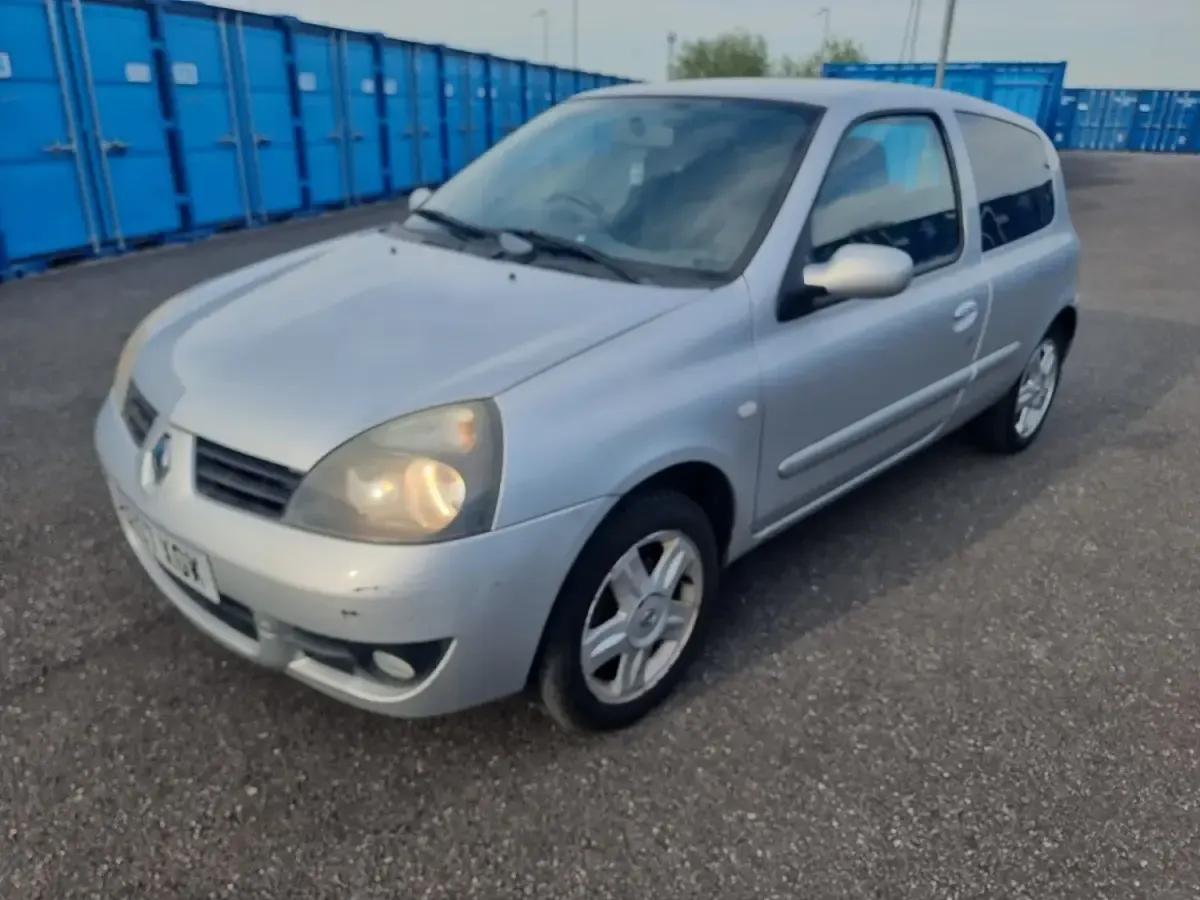 Second-hand Renault Clio II Campus 2007 Argintiu Hatchback