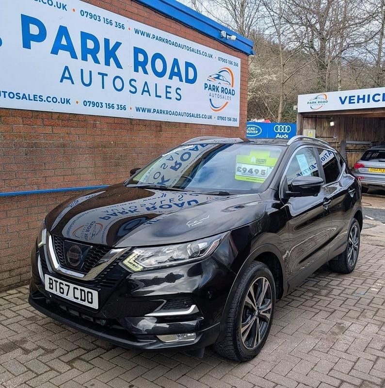 Used Nissan Qashqai N-Connecta 2017 Black SUV