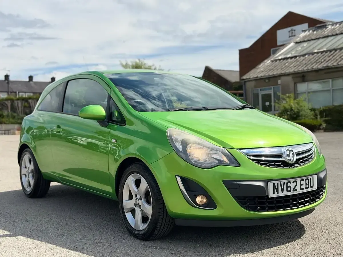 Used Vauxhall Corsa 2013 Green Hatchback