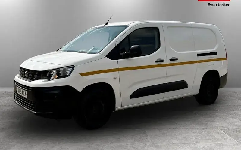 Used Peugeot Partner 102 HP (75 kW) 2021 White MPV