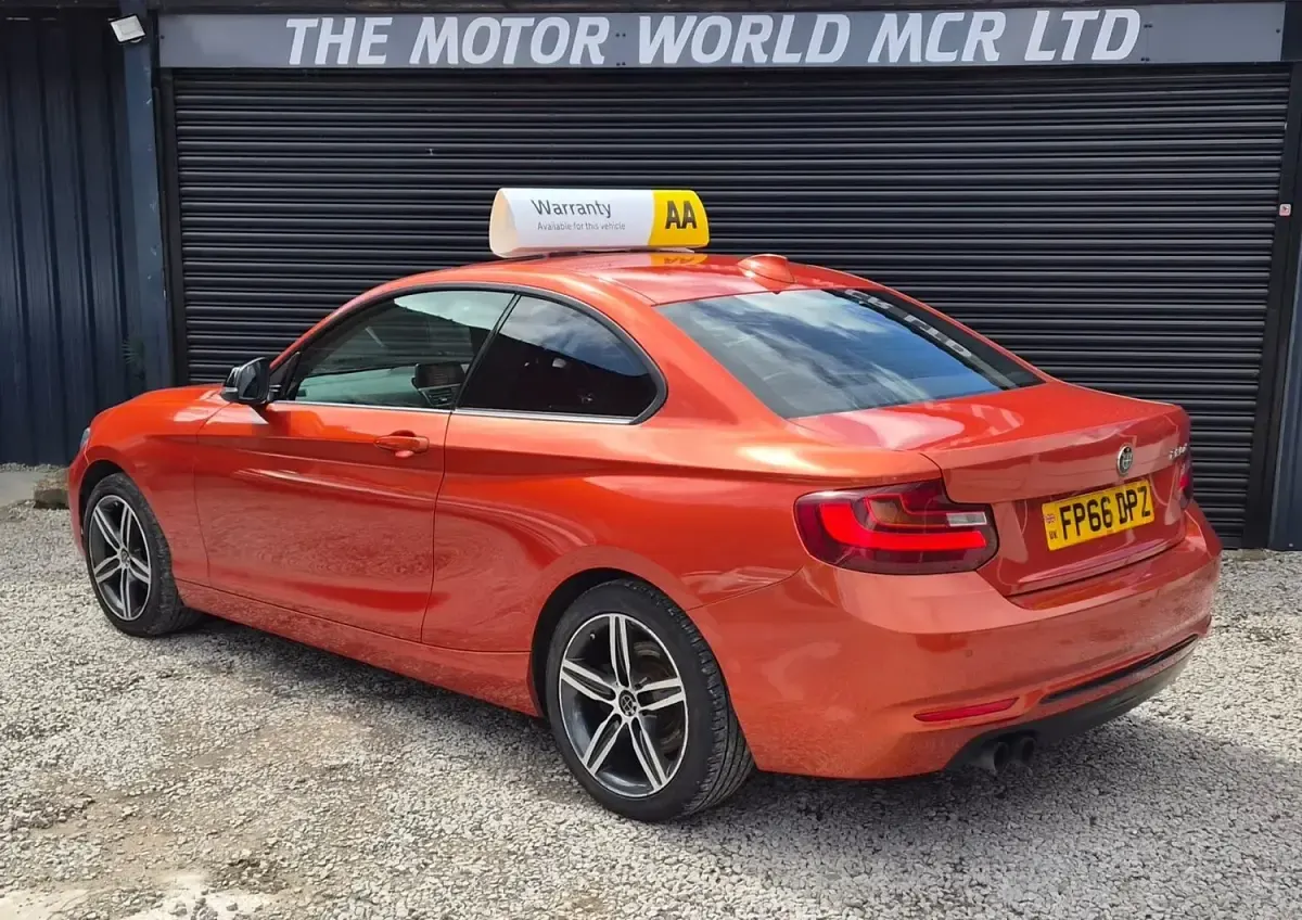 Used BMW 220 Sport Line 190 HP (139 kW) 2016 Orange Coupe