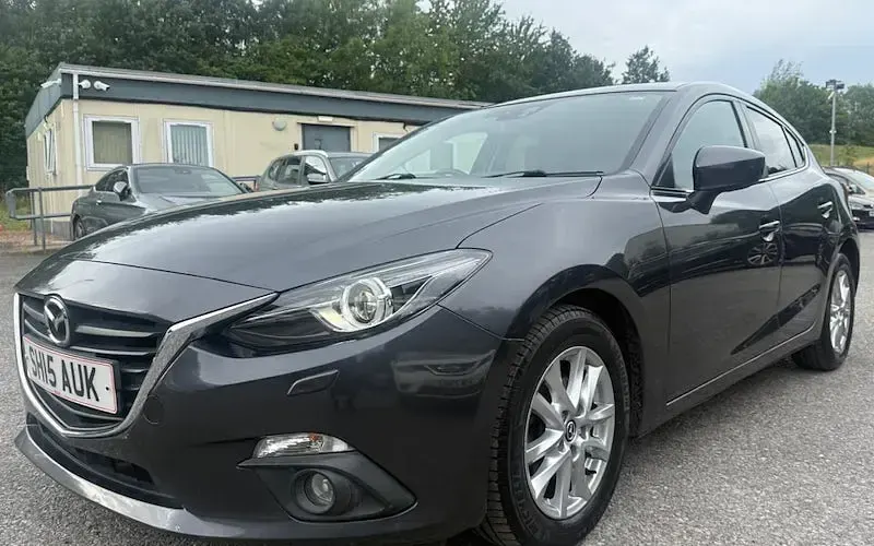 Used Mazda 3 120 HP (88 kW) 2016 Hatchback