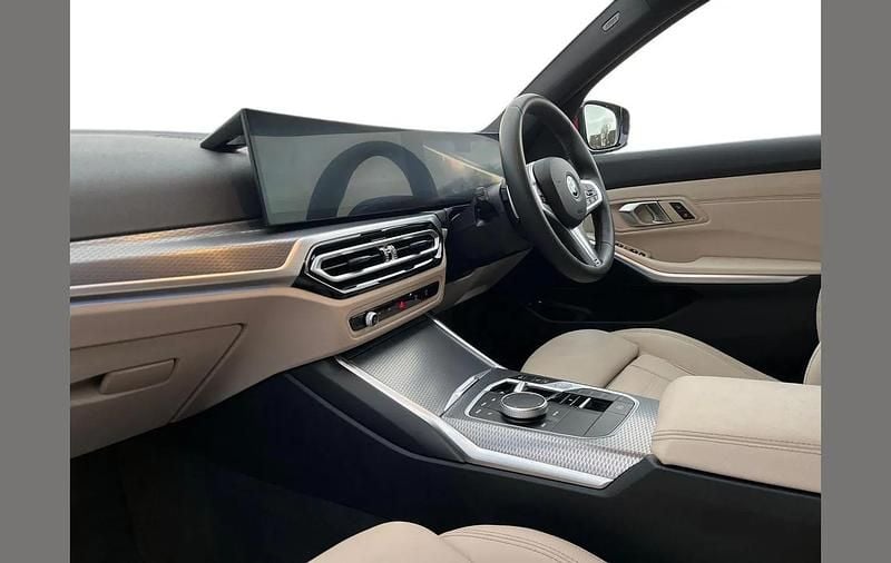 Used BMW 330e M Sport 288 HP (211 kW) 2023 Red Estate