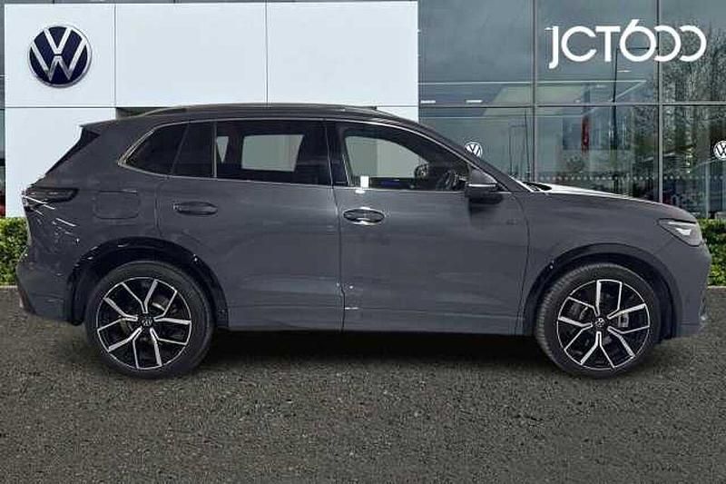 Used VW Tiguan R-line 150 HP (110 kW) 2024 Grey SUV