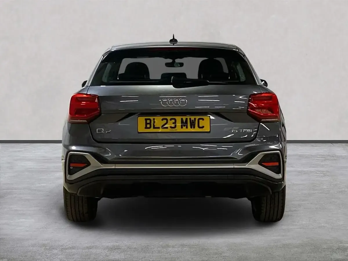 Used Audi Q2 S-Line 150 HP (110 kW) 2023 Grey SUV