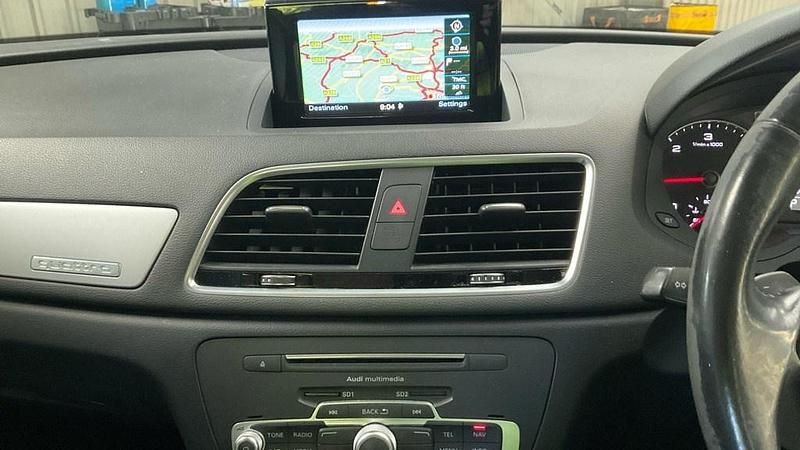 Used Audi Q3 S-line plus 150 HP (110 kW) 2015 Ibis white SUV