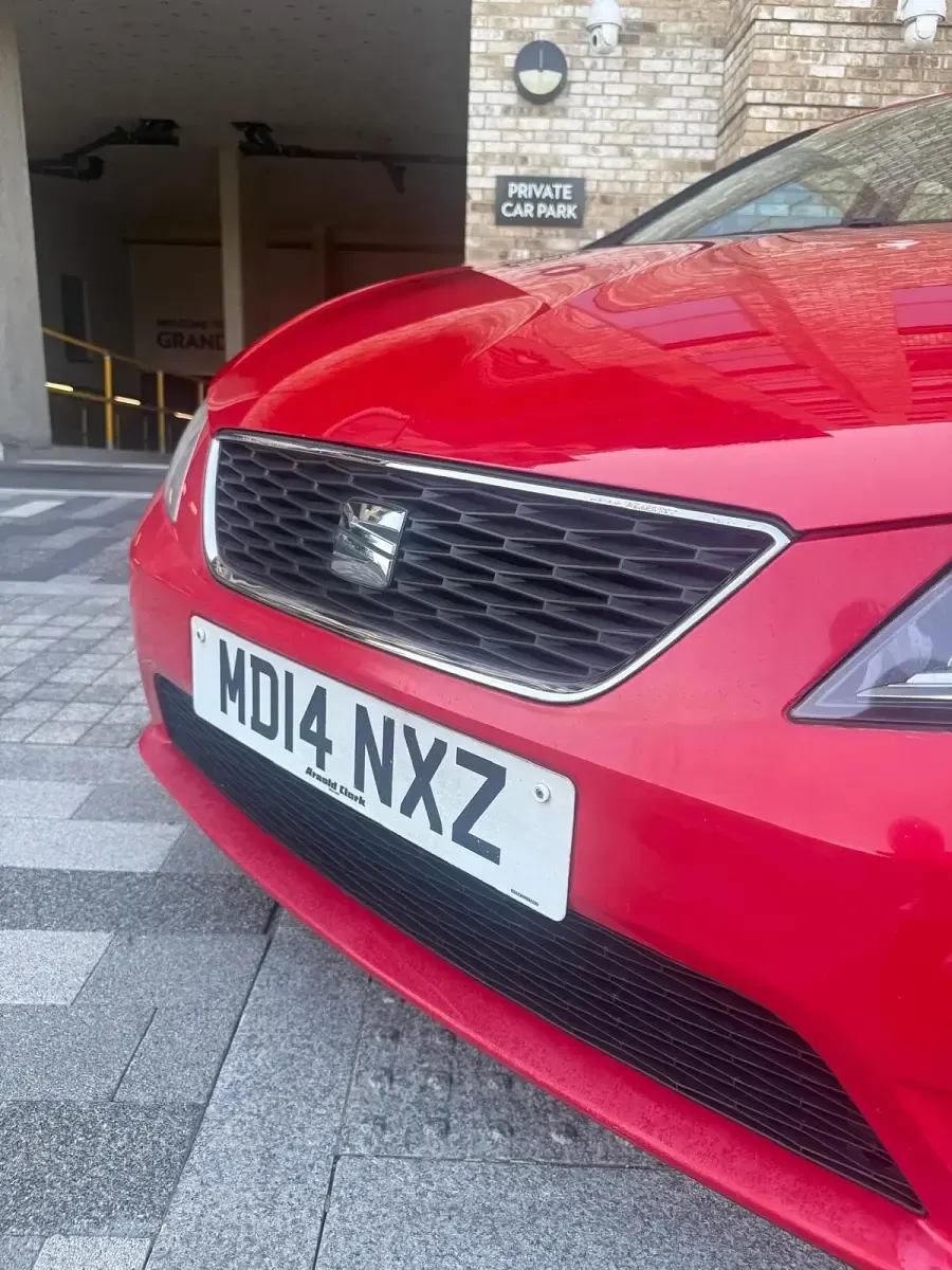 Used Seat Leon SE 110 HP (80 kW) 2014 Red Hatchback