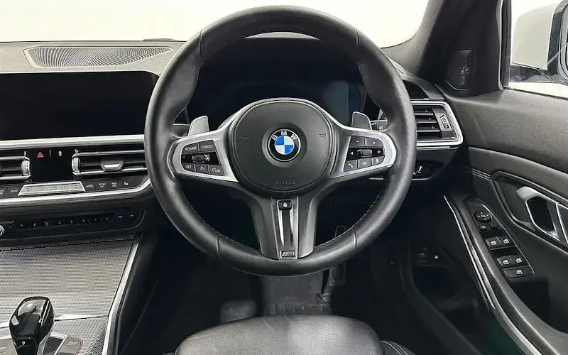 Used BMW 330e M Sport 292 HP (214 kW) 2021 White Estate