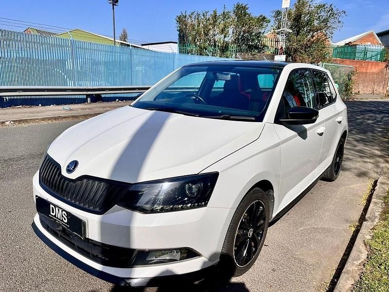Used Skoda Fabia Monte Carlo 90 HP (66 kW) 2016 White Hatchback