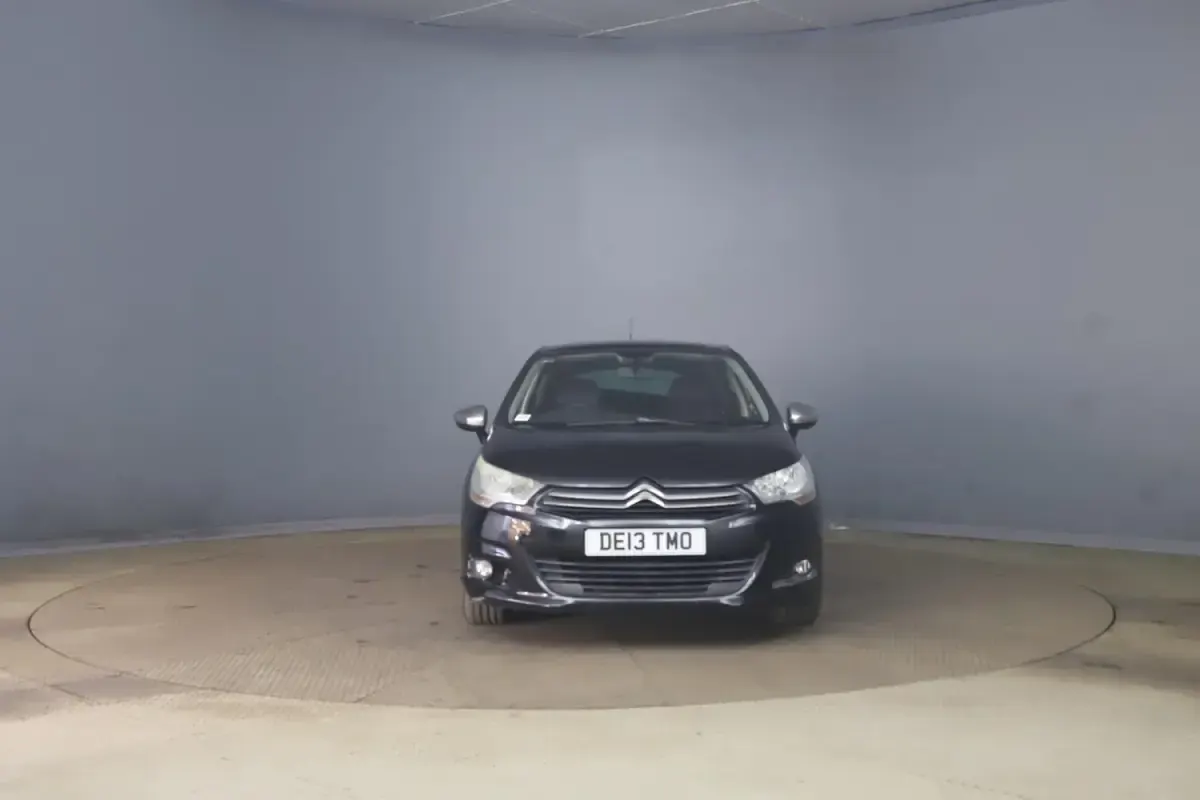 Used Citroën C4 SELECTION 2013 Black Hatchback