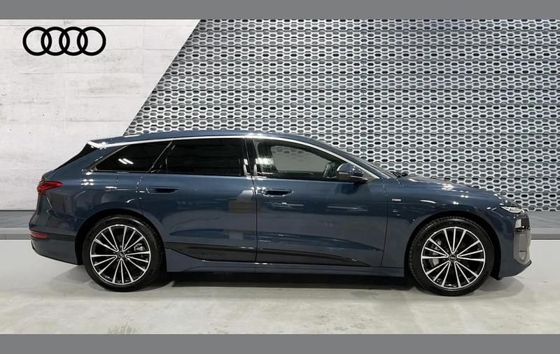 Usado Audi e-tron S-Line 269 kW (367 HP) 2025 Azul SUV