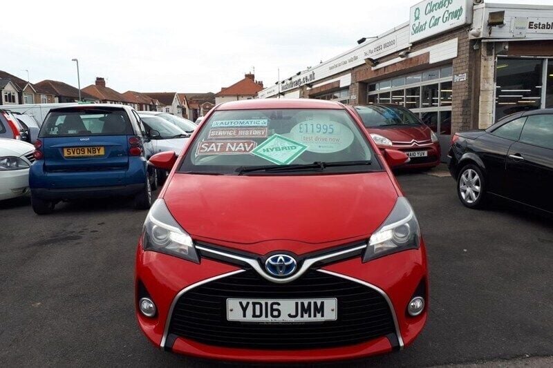 Used 2016 Toyota Yaris Hybrid | £10,195 (Expensive) - Image 1/1