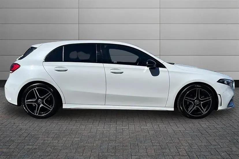 Used Mercedes A200 Executive 163 HP (119 kW) 2023 Polar white Hatchback
