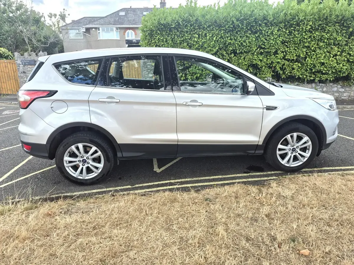 Used Ford Kuga Zetec 120 HP (88 kW) 2017 Silver SUV