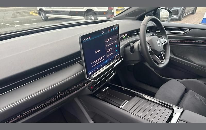 New VW ID.7 Pro 210 kW (286 HP) 2026 Black Hatchback