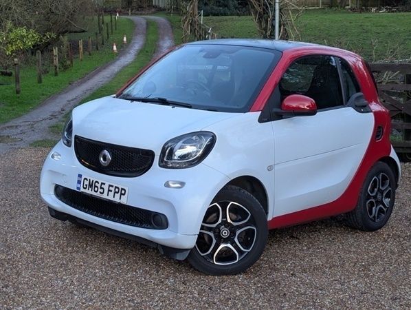 White Used 2016 Smart ForTwo Coupé Premium Coupe | £8,149 (Fair price) - Image 1/1