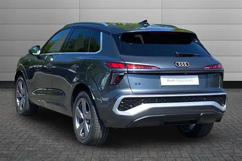Ny Audi Q3 S-Line 150 HK (110 kW) 2026 Grå SUV