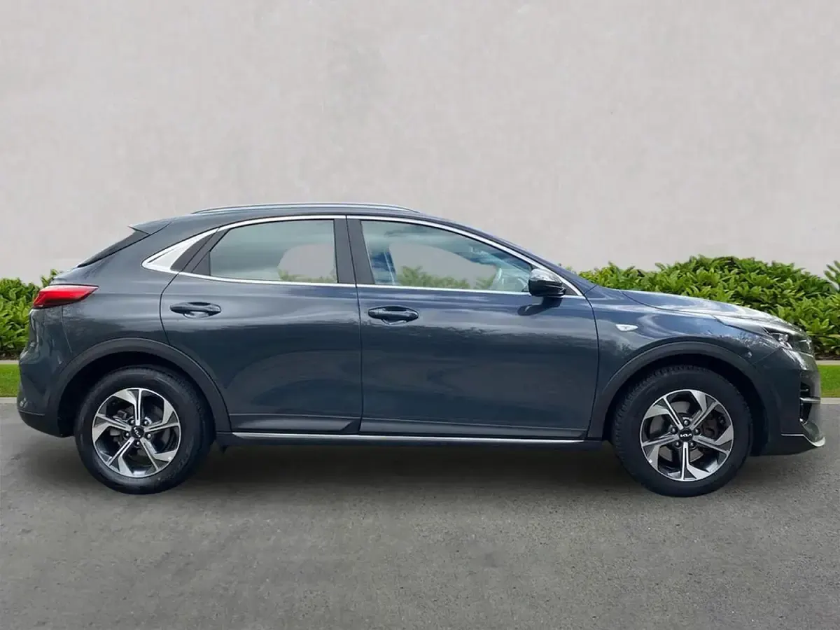 Usado Kia XCeed 118 HP (86 kW) 2021 Castanho SUV