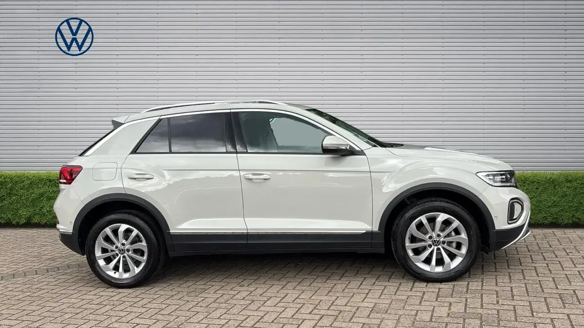 Used VW T-Roc Style 150 HP (110 kW) 2023 Grey SUV