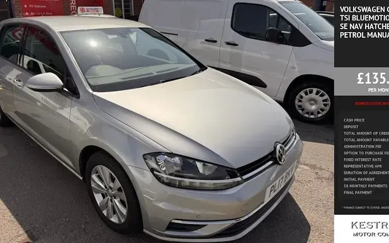 Used VW Golf VII SE 110 HP (80 kW) 2017 Hatchback