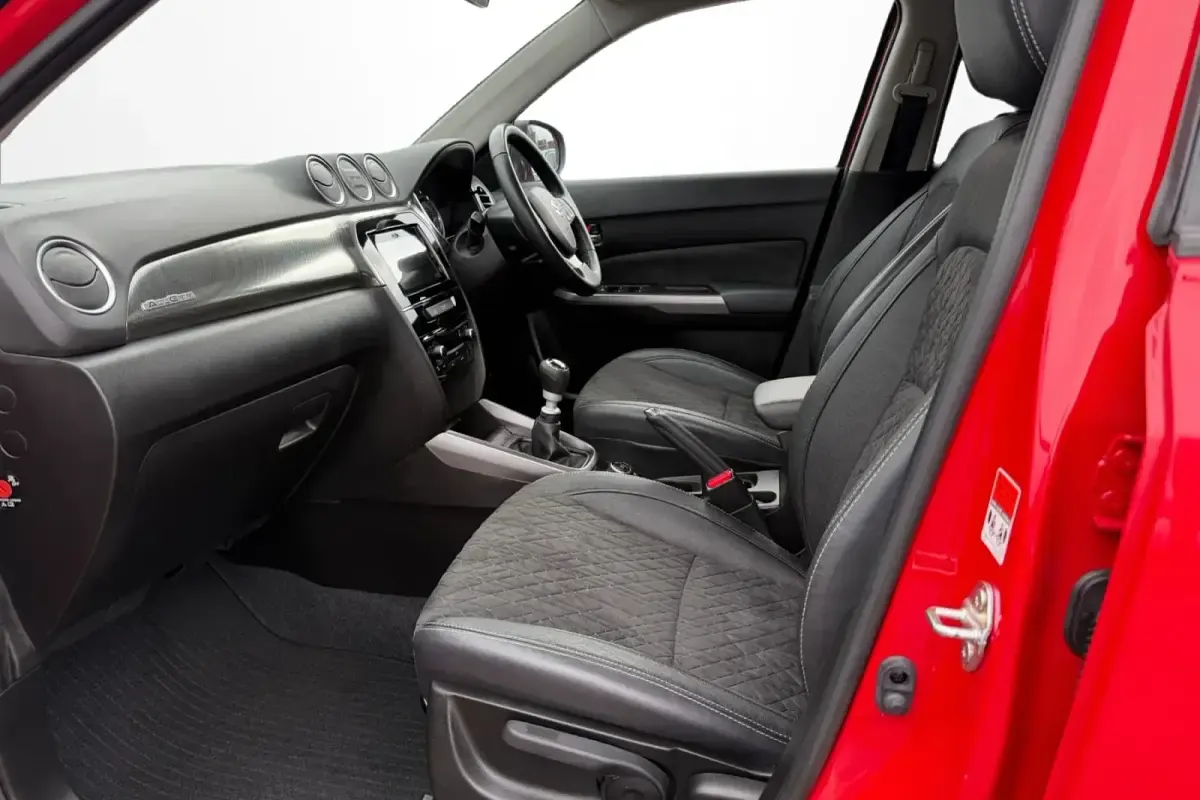 Used Suzuki Vitara SZ5 2022 Red/black roof SUV