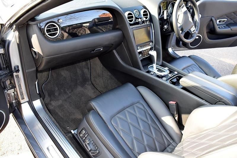 Begagnad Bentley Continental 2013 Grå Cab