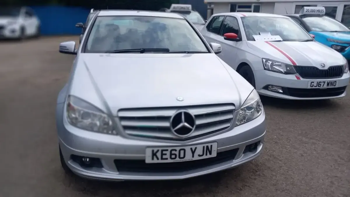 Used Mercedes C200 Executive 2010 Silver Sedan