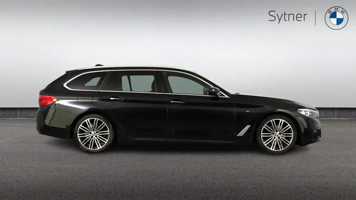 Used BMW 520 M Sport 187 HP (137 kW) 2017 Black Estate