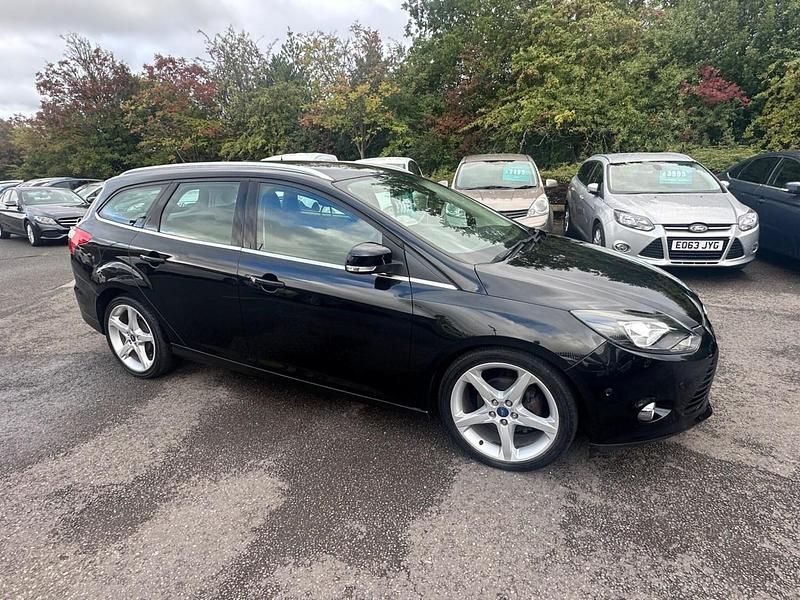 Black Used 2013 Ford Focus Titanium Estate | £3,695 (Fair price) - Image 1/4