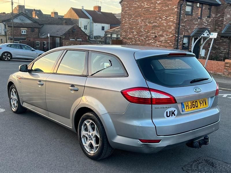 Used Ford Mondeo Zetec 2010 Silver Estate