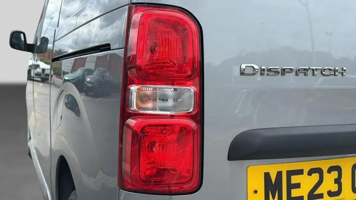 Used Citroën Dispatch 142 HP (104 kW) 2023 Grey MPV