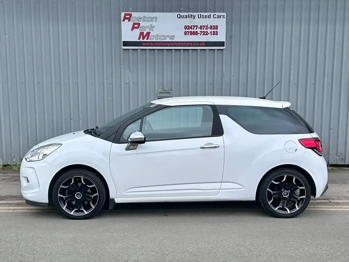 Używany Citroën DS3 2011 Biały Hatchback