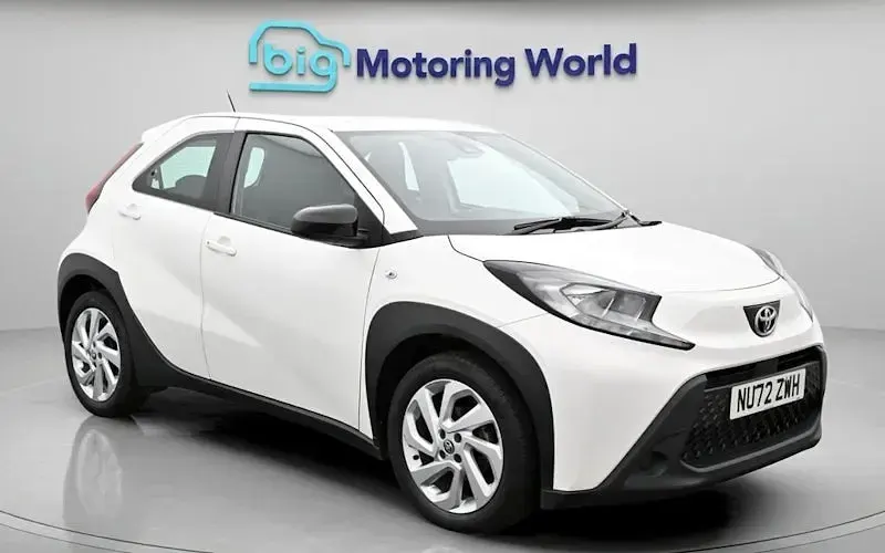 Used Toyota Aygo X PURE 72 HP (52 kW) 2025 SUV