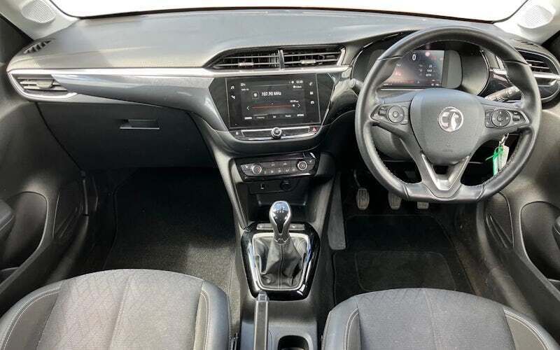 Image 3/4