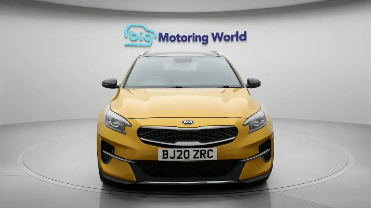 Usado Kia XCeed First Edition 138 HP (101 kW) 2020 Amarelo SUV