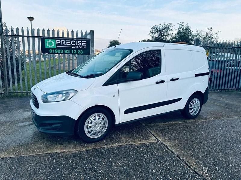 Used Ford Transit 74 HP (54 kW) 2017 White Van