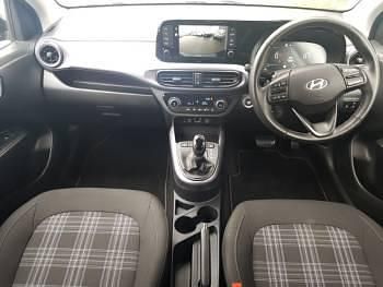 Usado Hyundai i10 Premium 79 HP (58 kW) 2025 Preto Citadino