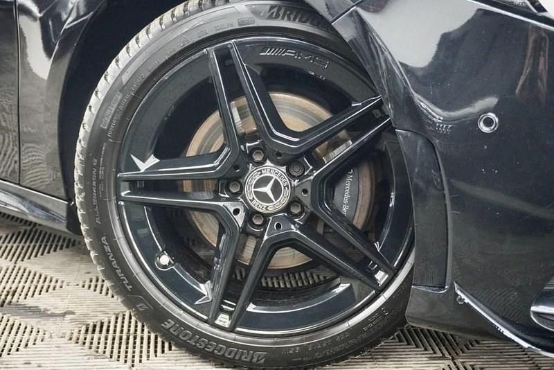 Used Mercedes A180 AMG Line Premium 136 HP (100 kW) 2018 Black Hatchback