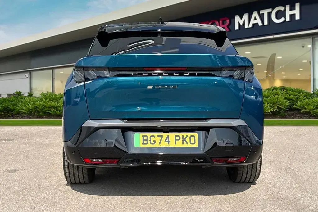 Used Peugeot e-3008 GT 80 kW (110 HP) 2024 Blue SUV