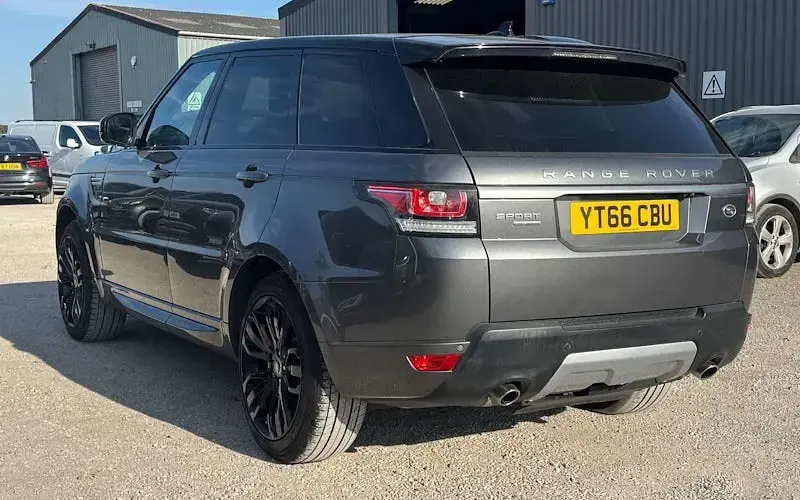 Used Land Rover Range Rover HSE 306 HP (225 kW) 2016 Grey SUV