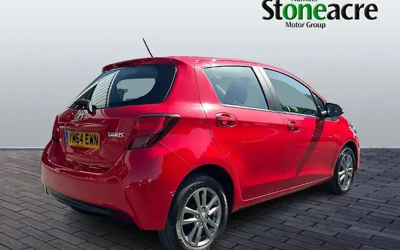 Used Toyota Yaris 99 HP (72 kW) 2016 Hatchback