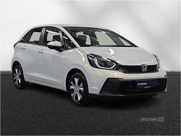 White New 2025 Honda Jazz Elegance Hatchback | £23,950 (Fair price) - Image 1/4