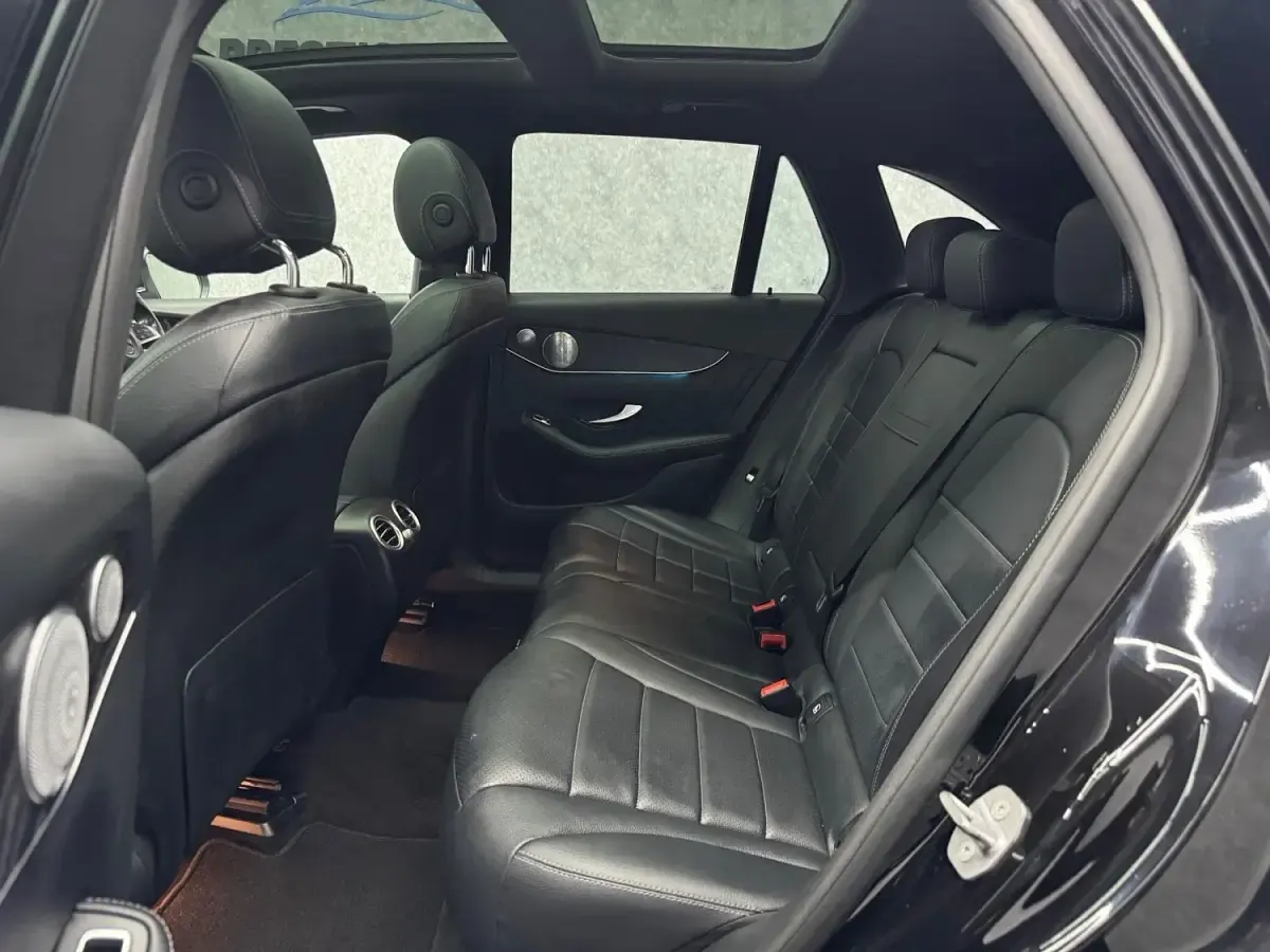 Used Mercedes GLC250 AMG line 2018 Black SUV