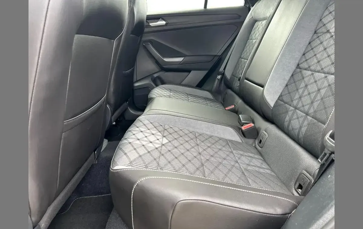 Used VW T-Roc R-line 150 HP (110 kW) 2024 Grey SUV